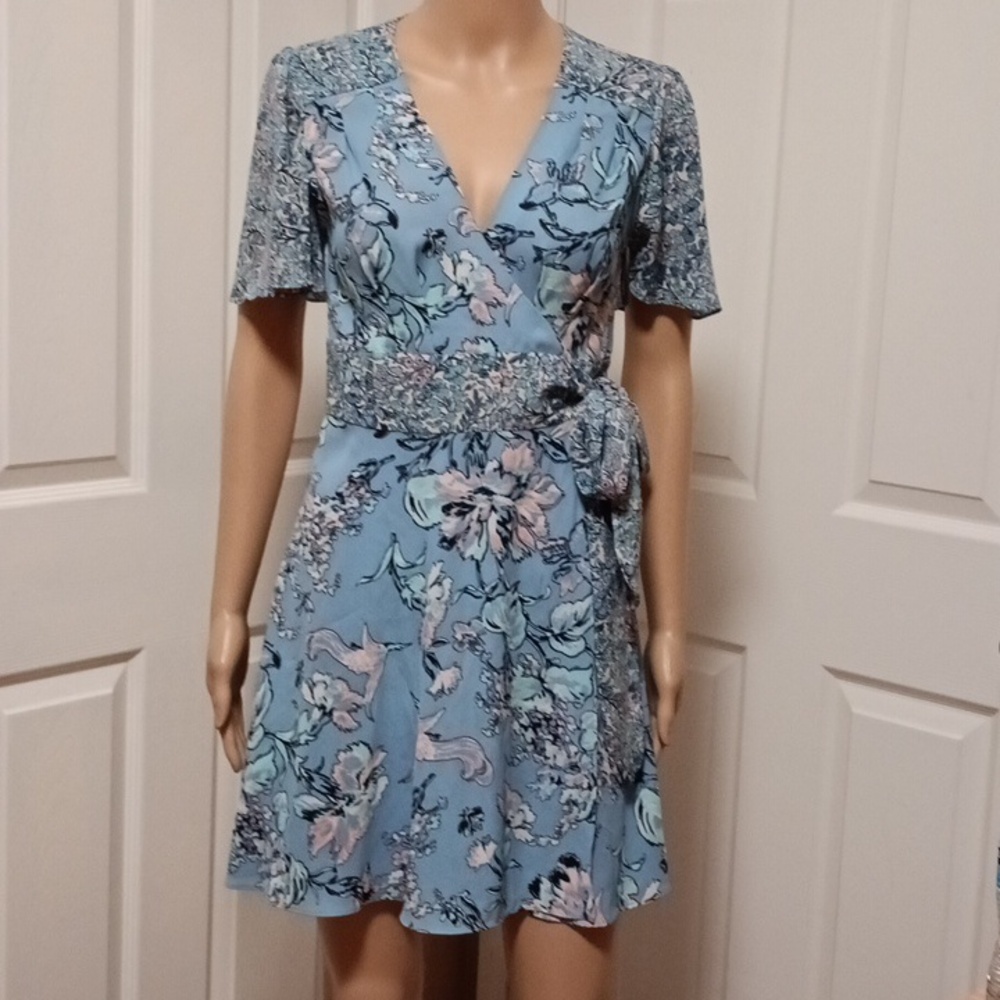 BCBG MaxAzria Wraparound Dress XXS